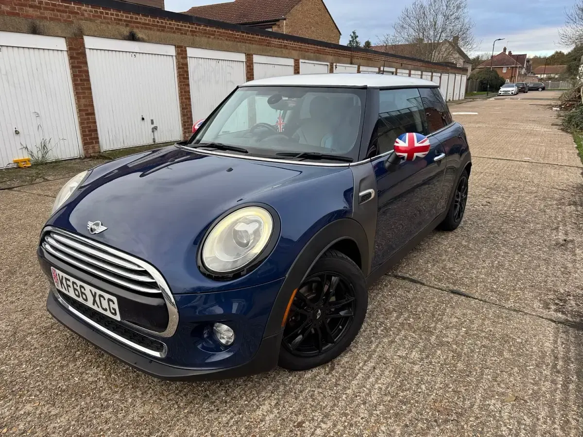 Used Mini Cooper SD 2017 Grey Hatchback