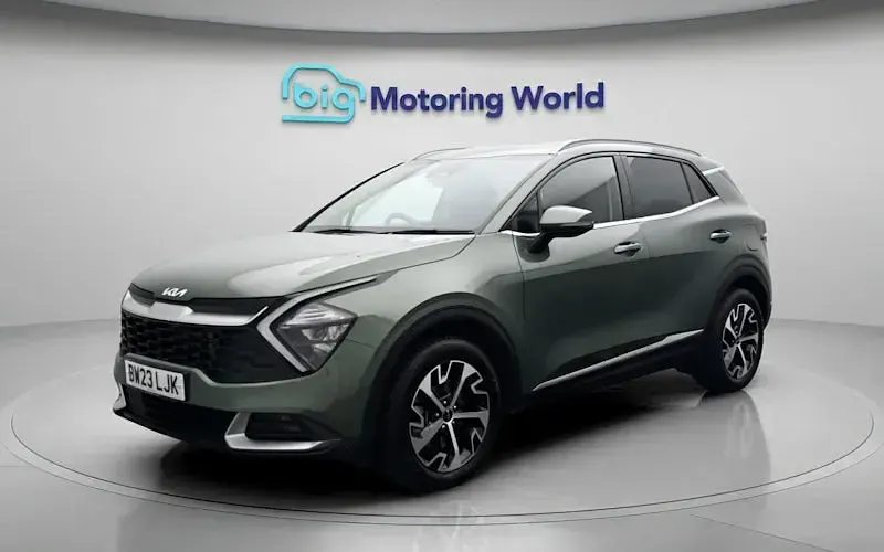 Used Kia Sportage 230 HP (169 kW) 2023 Green SUV