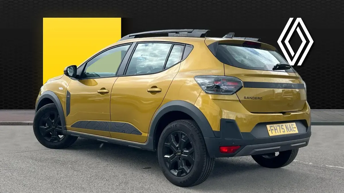 Used Dacia Sandero Extreme 110 HP (80 kW) 2026 Amber yellow  metallic Hatchback