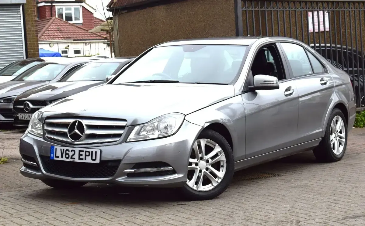 Used Mercedes C180 Executive 2012 Silver Sedan