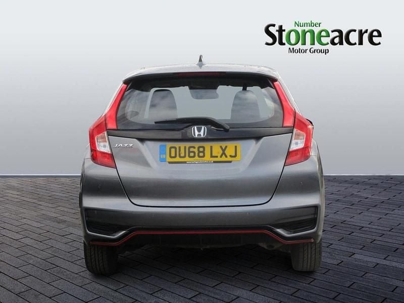 Used Honda Jazz Sport 130 HP (95 kW) 2018 Grey Hatchback