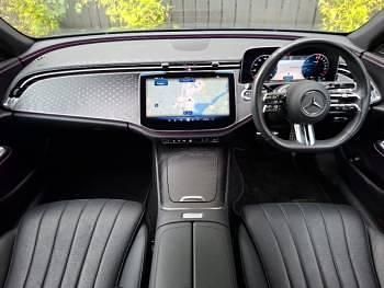 Usado Mercedes E300 Advanced 313 HP (230 kW) 2024 Preto Carrinha