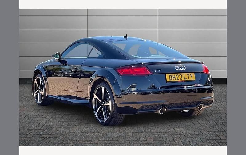 Używany Audi TT Sport 197 KM (144 kW) 2023 Czarny Coupe