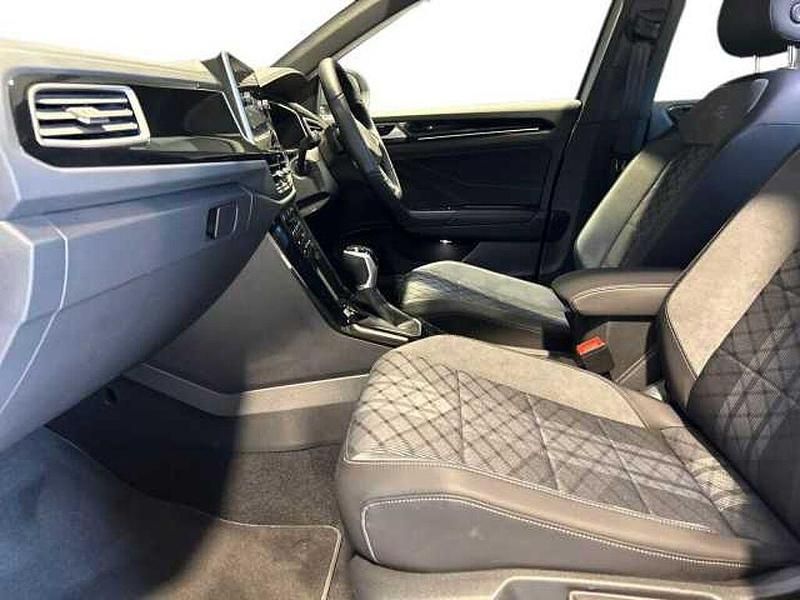 Used VW T-Roc R-line 150 HP (110 kW) 2025 Silver SUV