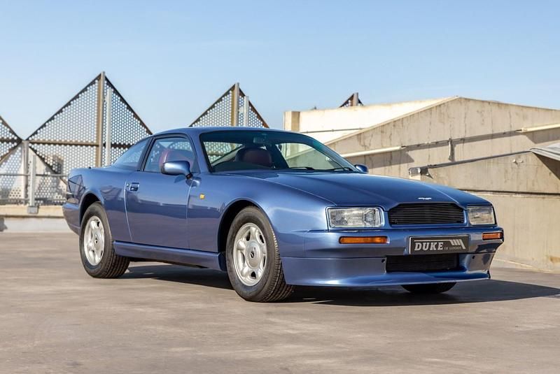 Used Aston Martin Virage 330 HP (242 kW) 1990 Blue Sedan