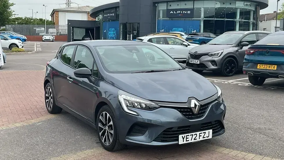 Używany Renault Clio V Evolution 145 KM (106 kW) 2023 Szary Hatchback