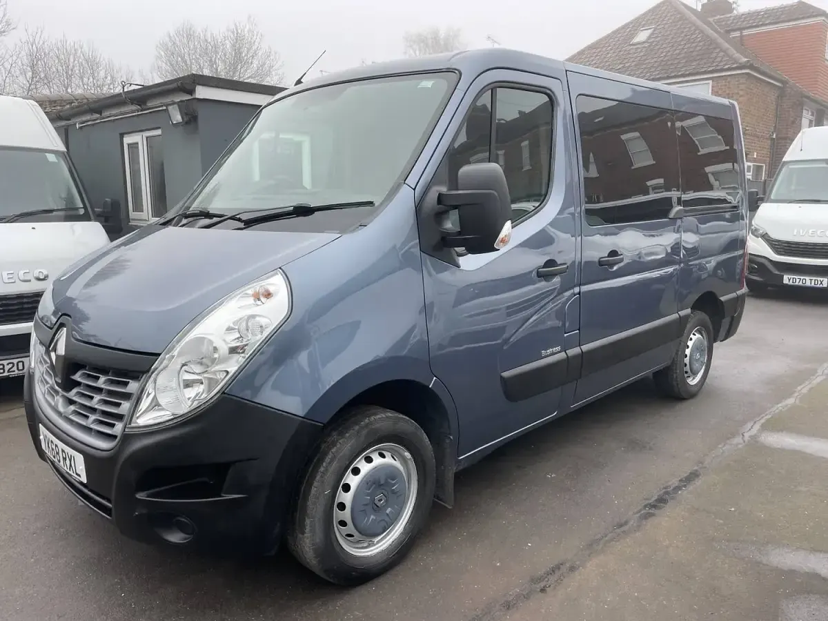 Used Renault Master Business 110 HP (80 kW) 2019 Blue Van