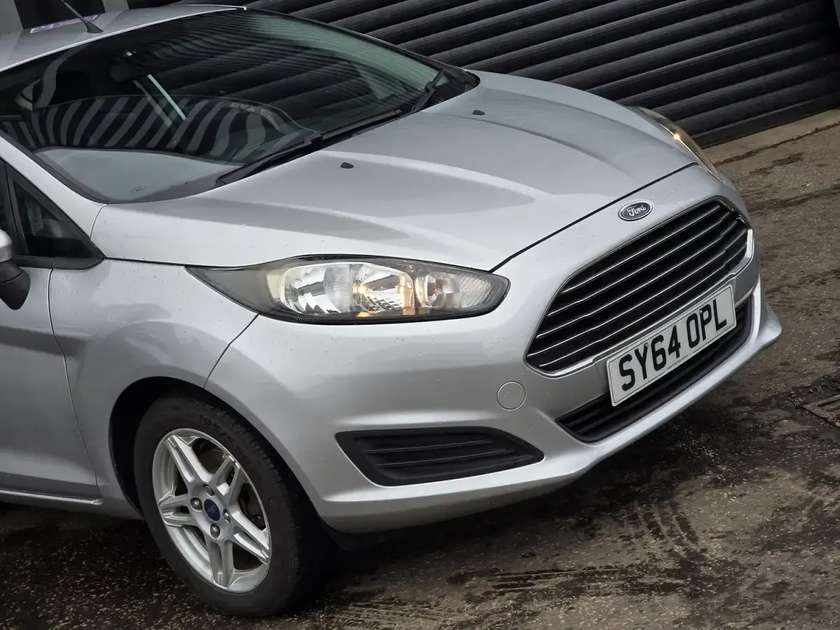 Used Ford Fiesta Style 82 HP (60 kW) 2014 Silver Hatchback