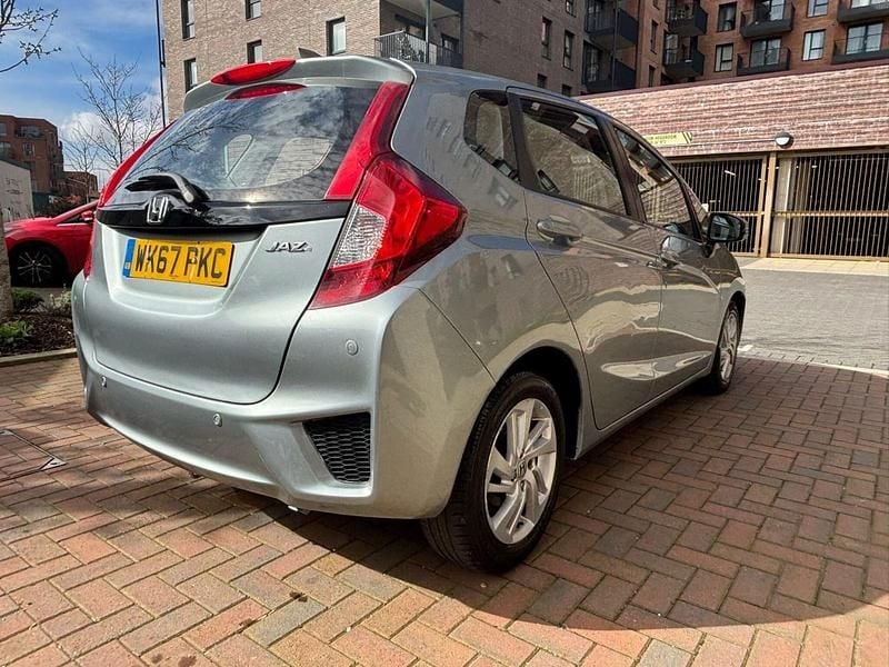 Begagnad Honda Jazz SE 2017 Silver Halvkombi
