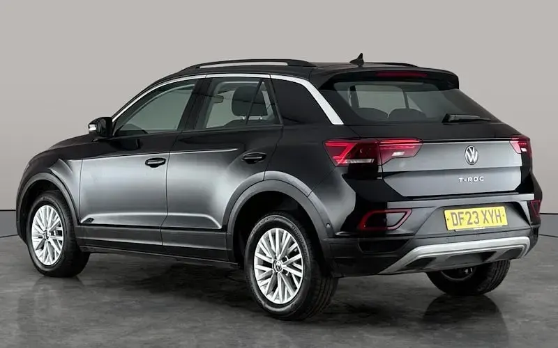 Used VW T-Roc Life 110 HP (80 kW) 2023 Black SUV