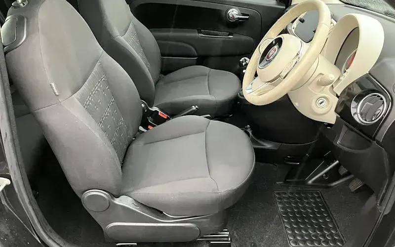 Used Fiat 500 69 HP (50 kW) 2024 Hatchback