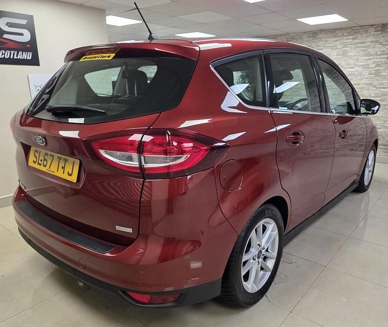 Used Ford C-MAX Zetec 125 HP (91 kW) 2017 Red MPV