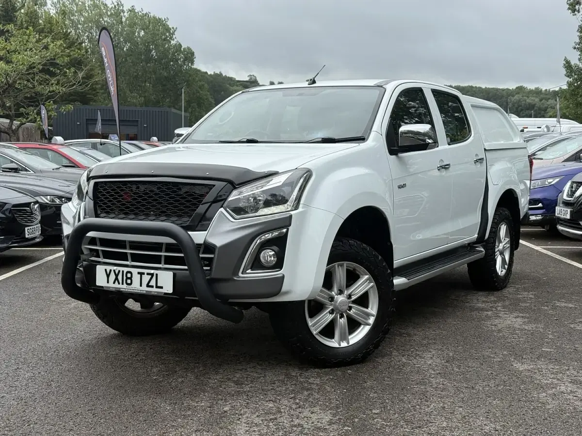 Used Isuzu D-Max 162 HP (119 kW) 2018 White Pickup