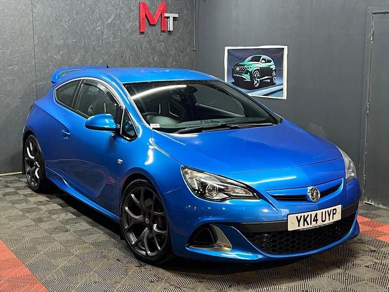 Used Vauxhall Astra GTC S 280 HP (205 kW) 2014 Blue Hatchback