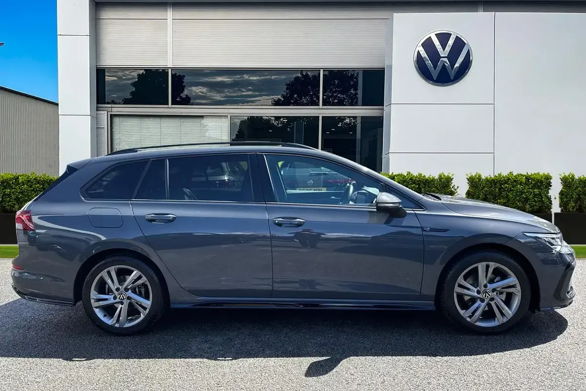 Used VW Golf VIII R-line 150 HP (110 kW) 2024 Grey Estate