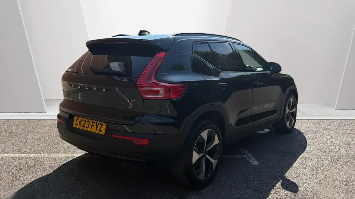 Used Volvo XC40 Ultimate 197 HP (144 kW) 2023 Blue SUV