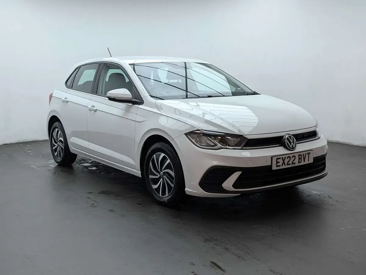 Used VW Polo Life 95 HP (69 kW) 2022 White Hatchback