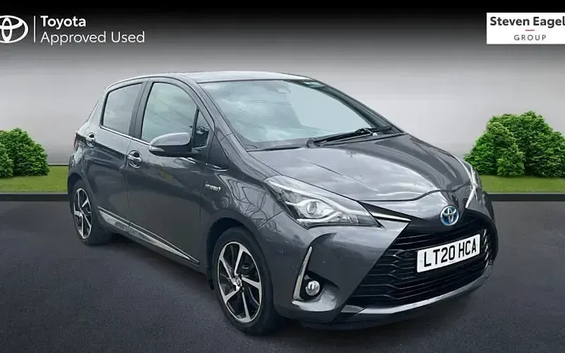 Used Toyota Yaris Hybrid 101 HP (74 kW) 2020 Hatchback