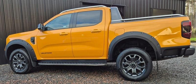 Used Ford Ranger Wildtrack 205 HP (150 kW) 2023 Orange Pickup
