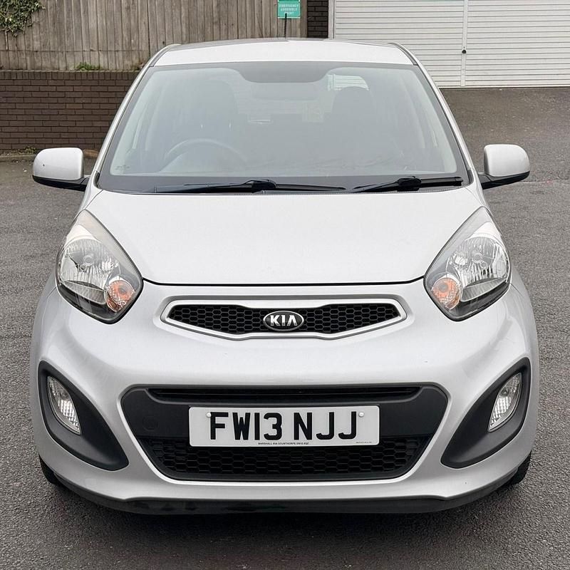 Used Kia Picanto Air 68 HP (50 kW) 2013 Silver Hatchback