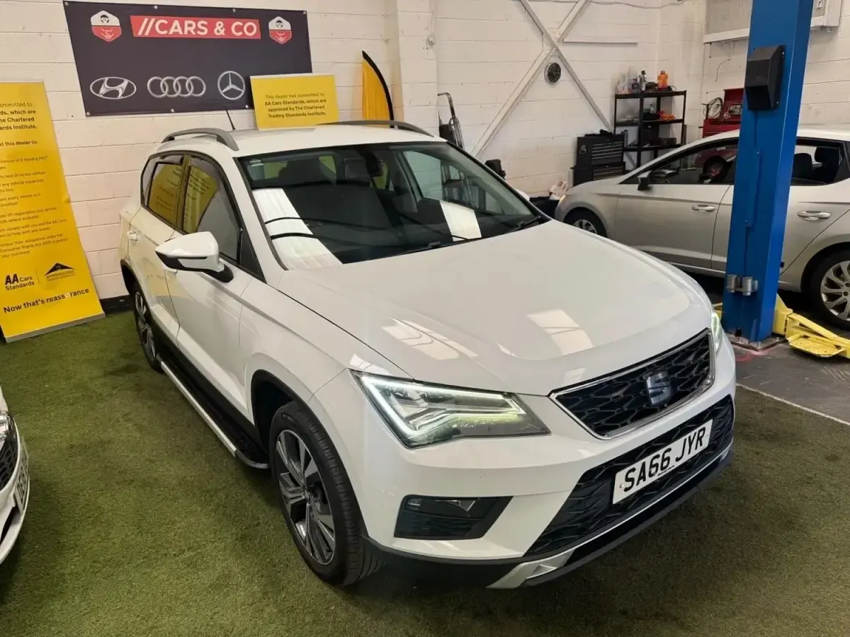 Begagnad Seat Ateca Ecomotive 115 HK (84 kW) 2016 Vit SUV