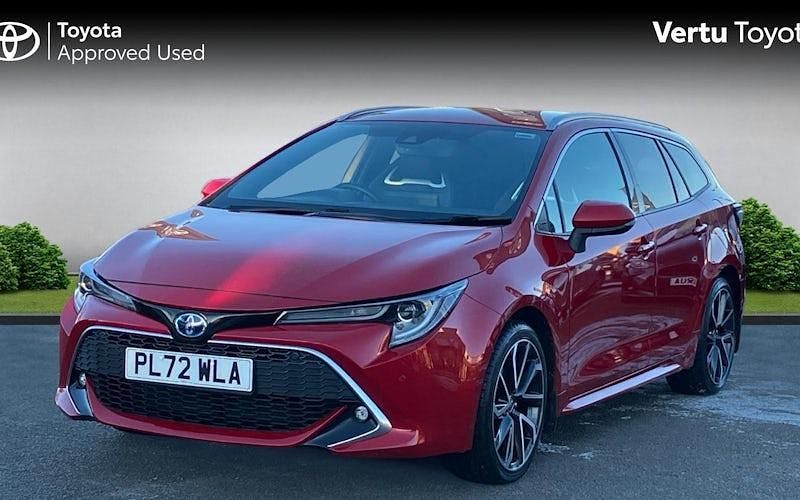 Used Toyota Corolla Sport 184 HP (135 kW) 2022 Red Estate