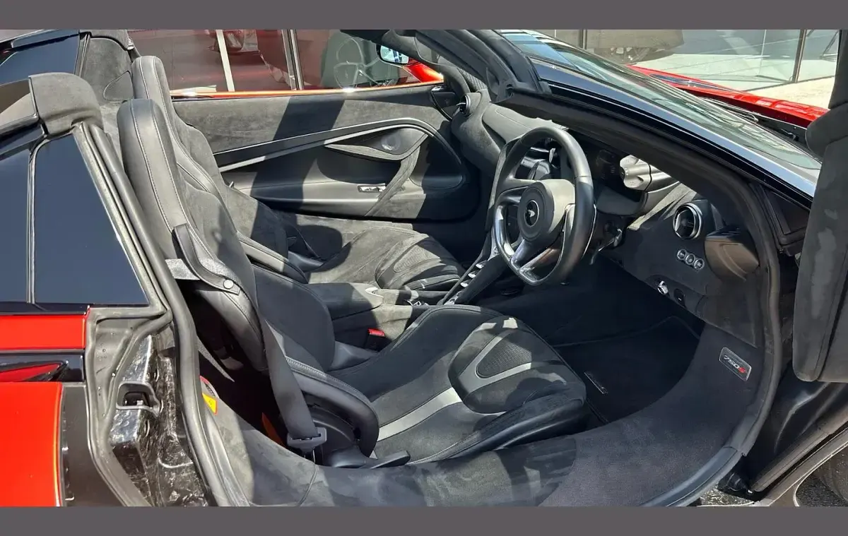 Used McLaren 750S 750 HP (551 kW) 2025 Orange Cabriolet