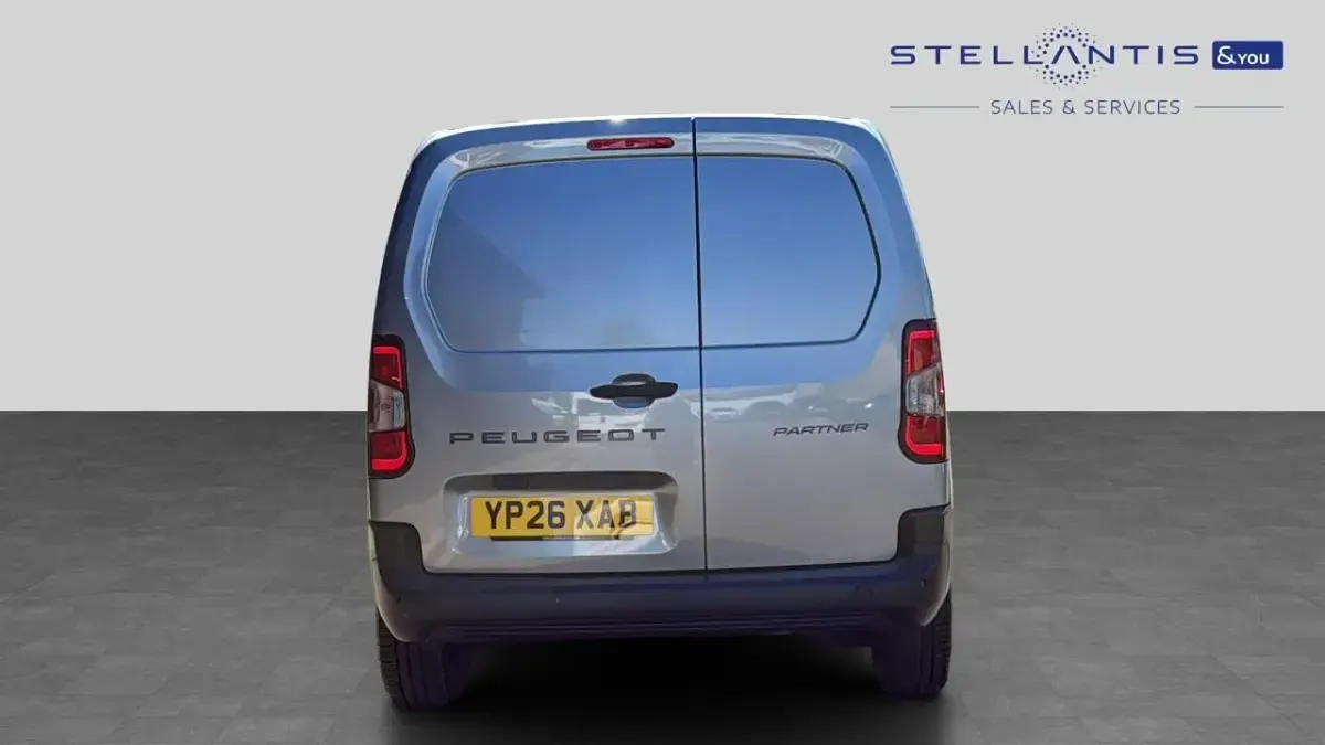 Nouă Peugeot Partner S 101 CP (74 kW) 2026 Gri Monovolum