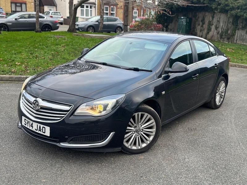 Used Vauxhall Insignia 140 HP (102 kW) 2014 Black Hatchback