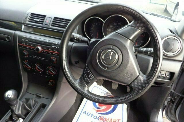 Used 2005 Mazda 3 Hatchback | £2,645 (Expensive) - Image 1/2