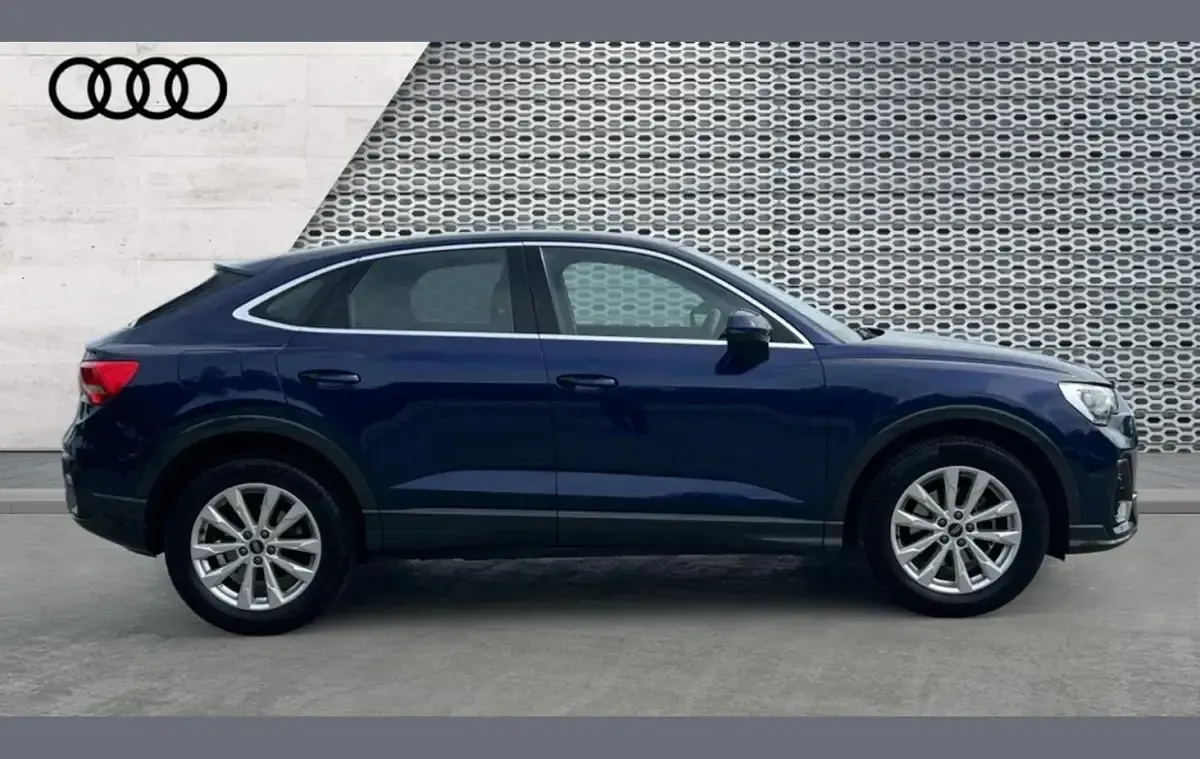 Used Audi Q3 Sport 150 HP (110 kW) 2023 Blue SUV