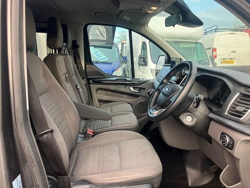 Used Ford Tourneo Titanium 130 HP (95 kW) 2019 Grey MPV