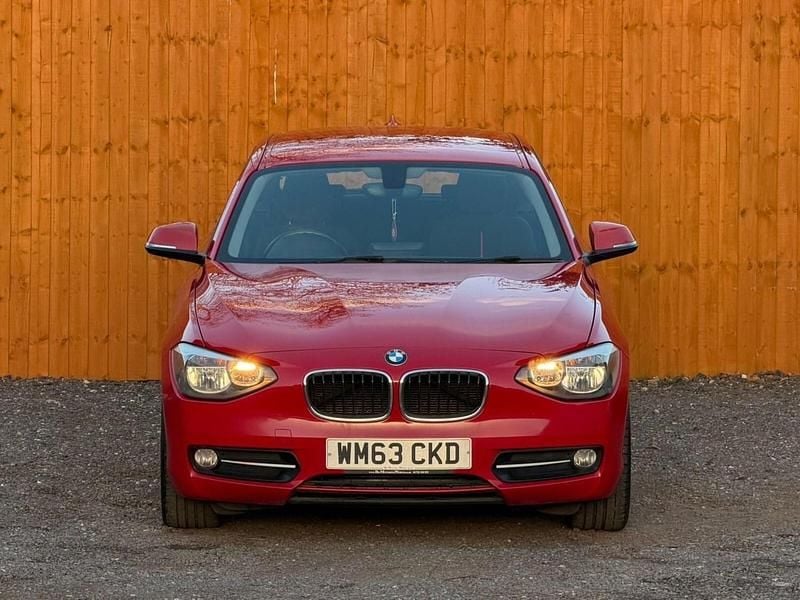 Used BMW 116 Sport Line 2014 Red Hatchback