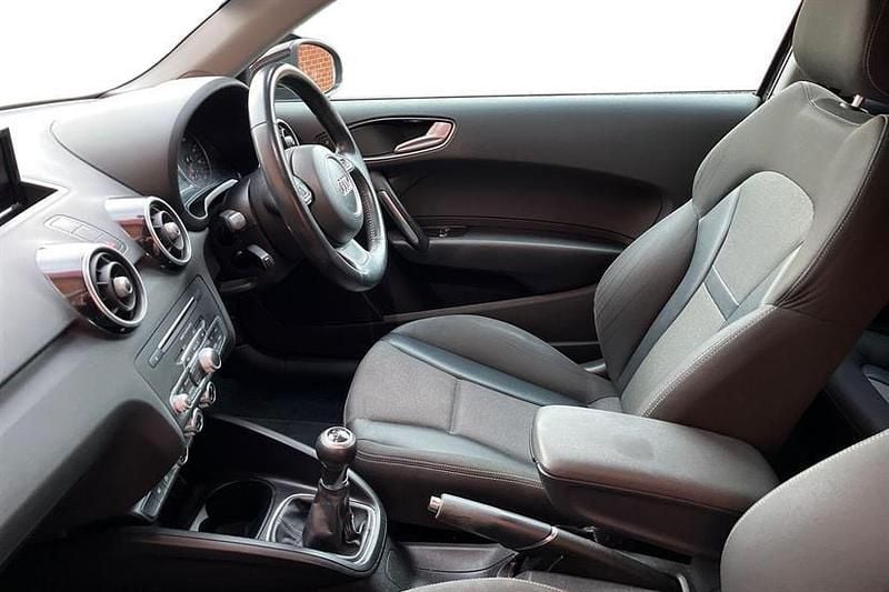 Used Audi A1 Sport 125 HP (91 kW) 2017 Black Hatchback