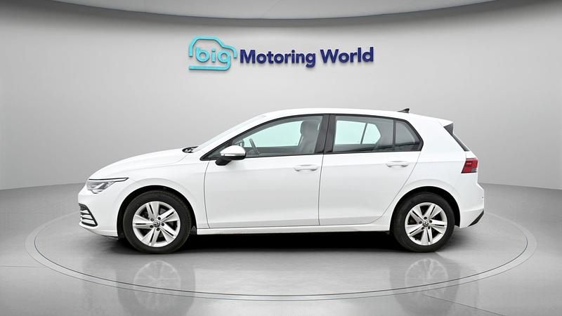 Used VW Golf VIII S 131 HP (96 kW) 2023 White Hatchback