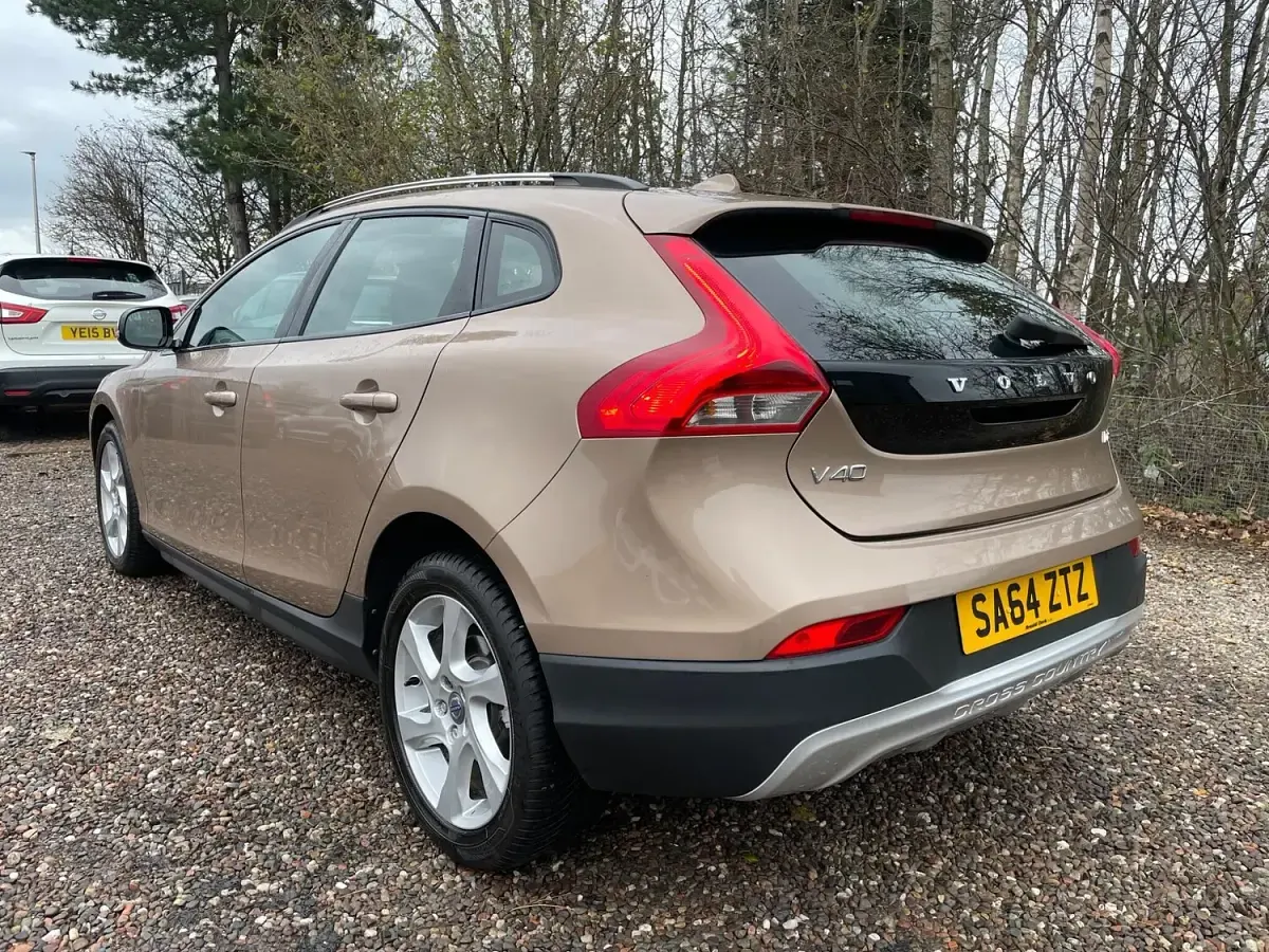 Used Volvo V40 2014 Bronze Hatchback
