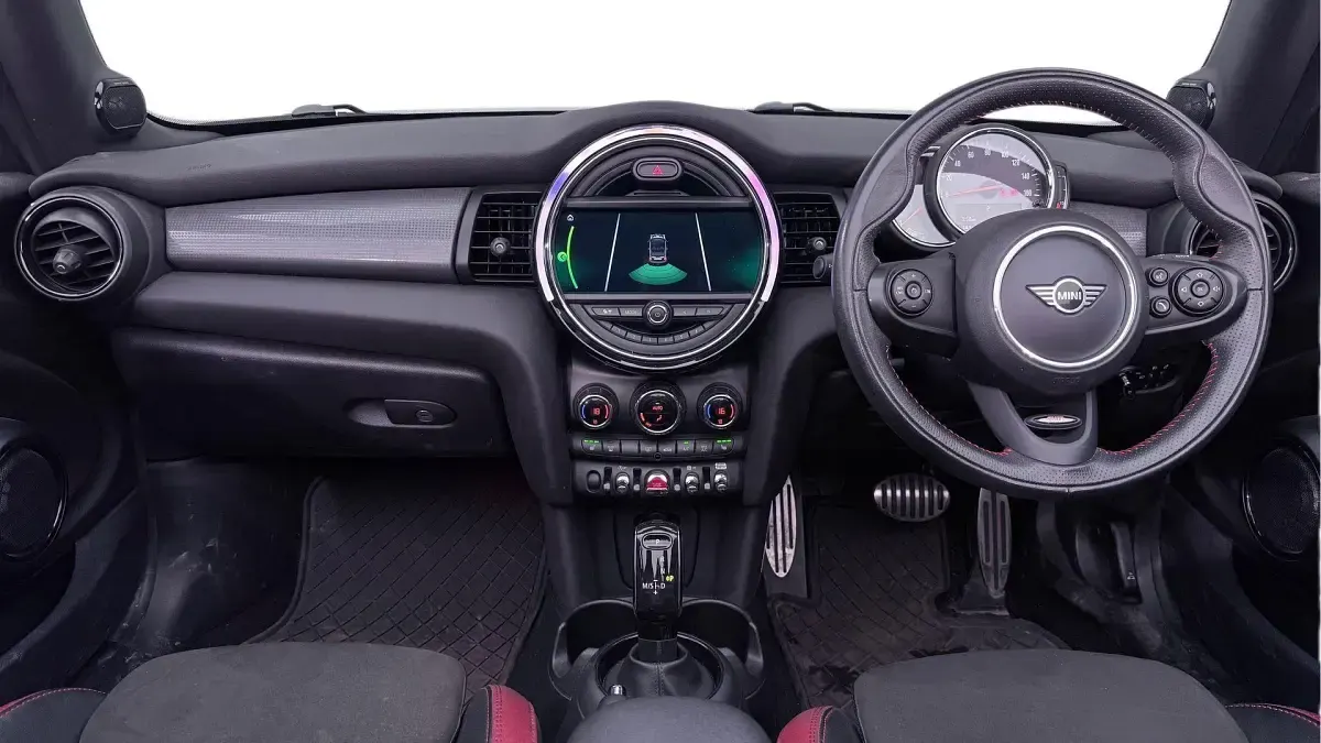 Used Mini Cooper Sport 134 HP (98 kW) 2019 Black Hatchback