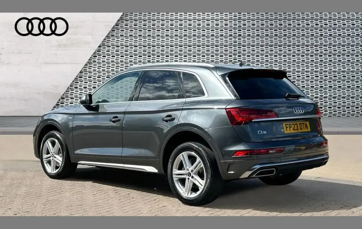 Used Audi Q5 S-Line 204 HP (150 kW) 2023 Grey SUV