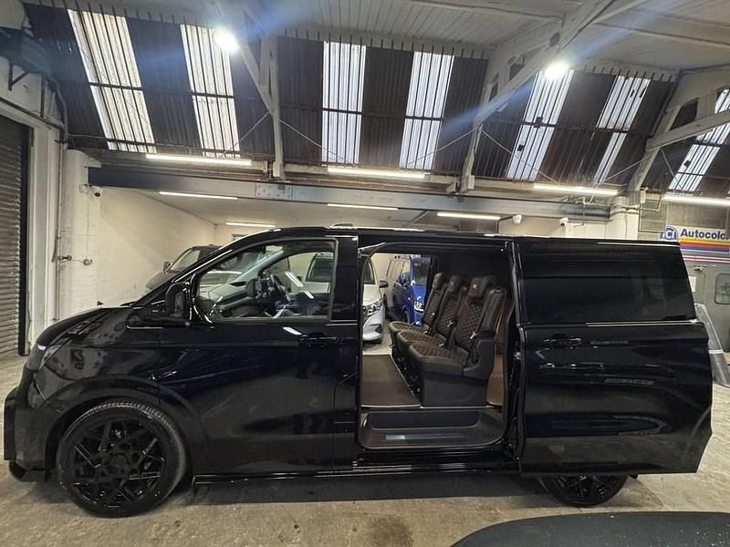 New VW Transporter Pro 170 HP (125 kW) 2025 Black Van