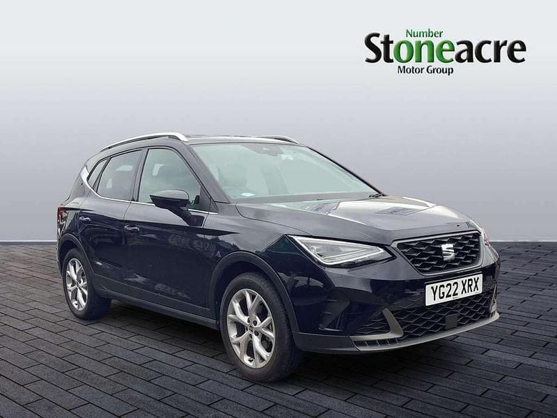 Blue Used 2022 Seat Arona FR SUV | £15,100 (Fair price) - Image 1/4