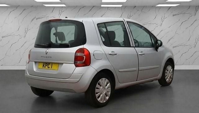 Used Renault Modus Expression 75 HP (55 kW) 2011 Silver MPV