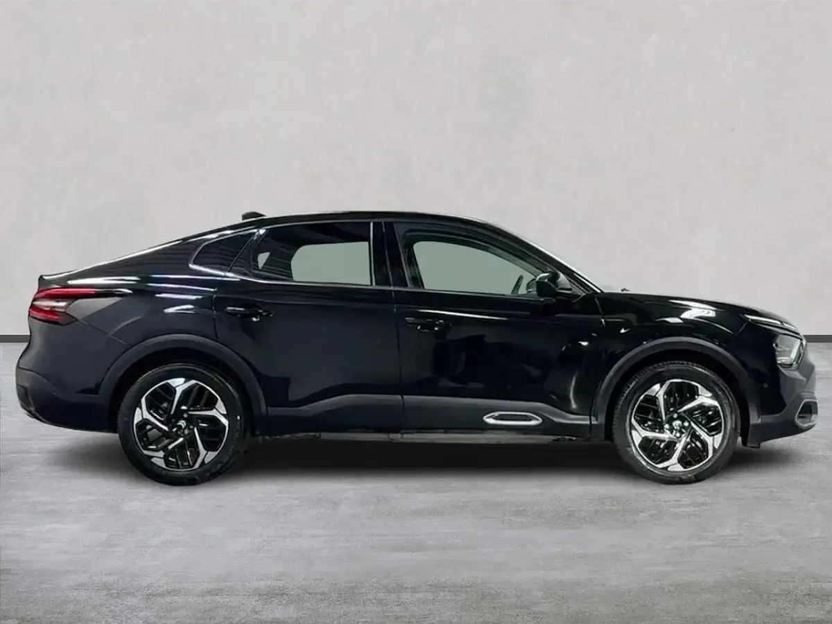 Usado Citroën C4 X PureTech 127 HP (93 kW) 2024 Preto SUV