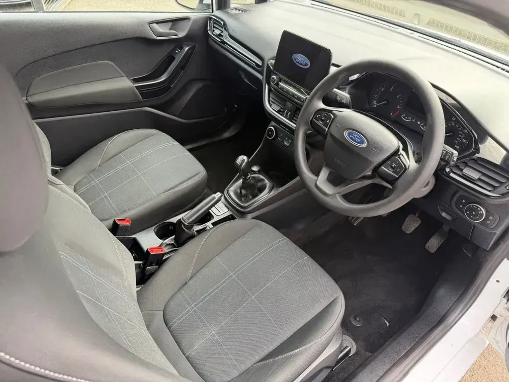 Used Ford Fiesta S 85 HP (62 kW) 2020 White Hatchback