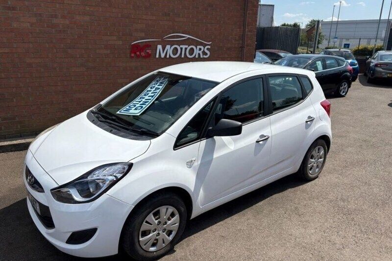 White Used 2015 Hyundai ix20 Classic MPV | £4,495 (Good price) - Image 1/1