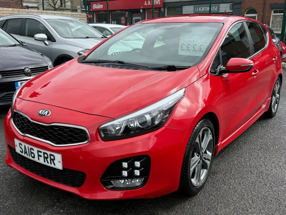 Usado Kia Ceed GT-Line 2016 Vermelho Citadino
