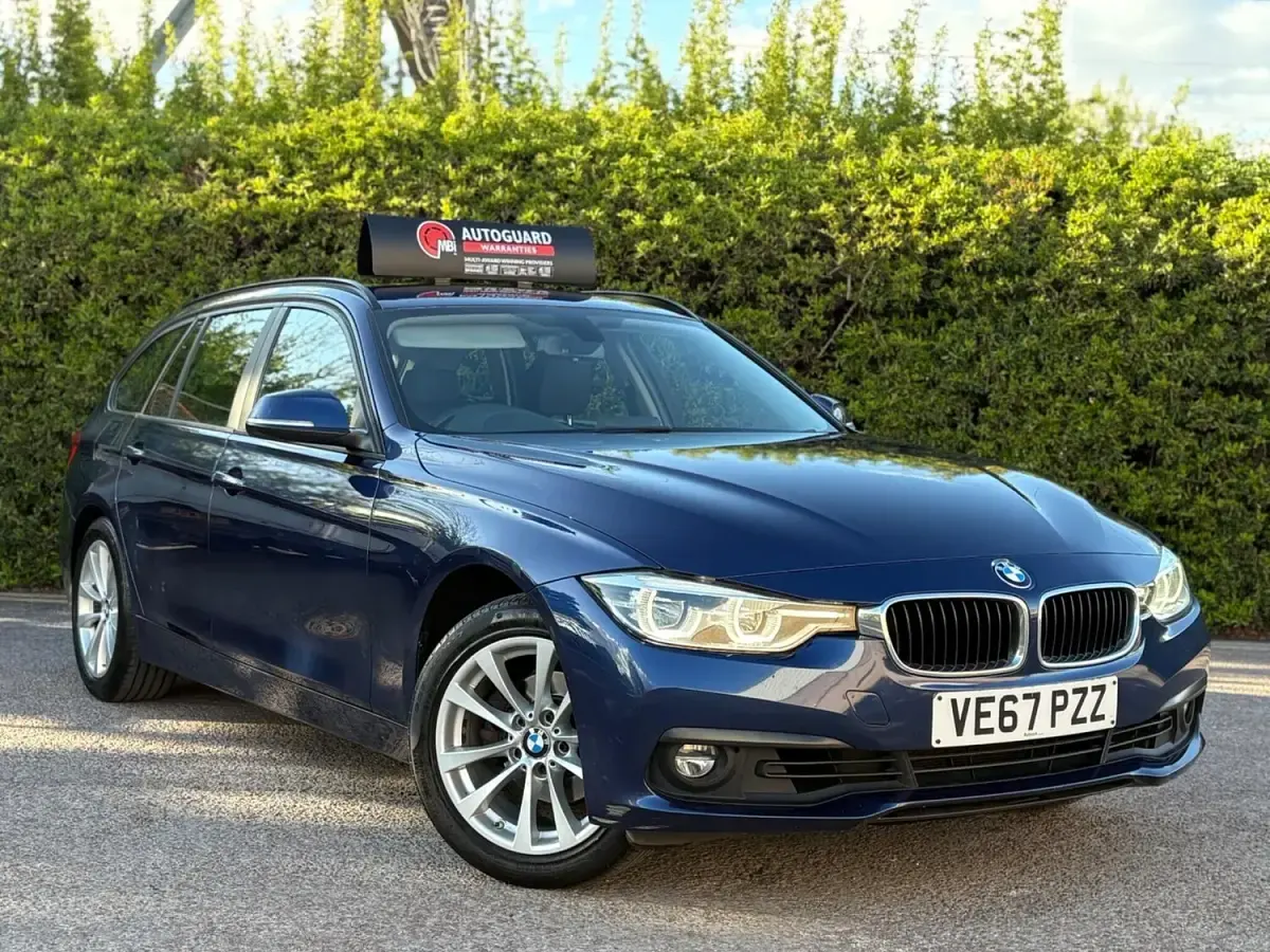 Used BMW 320 Comfort Edition 2017 Blue Estate