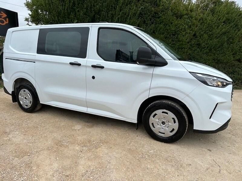 White Used 2025 Ford Transit Custom Trend Van | £29,950 - Image 1/4