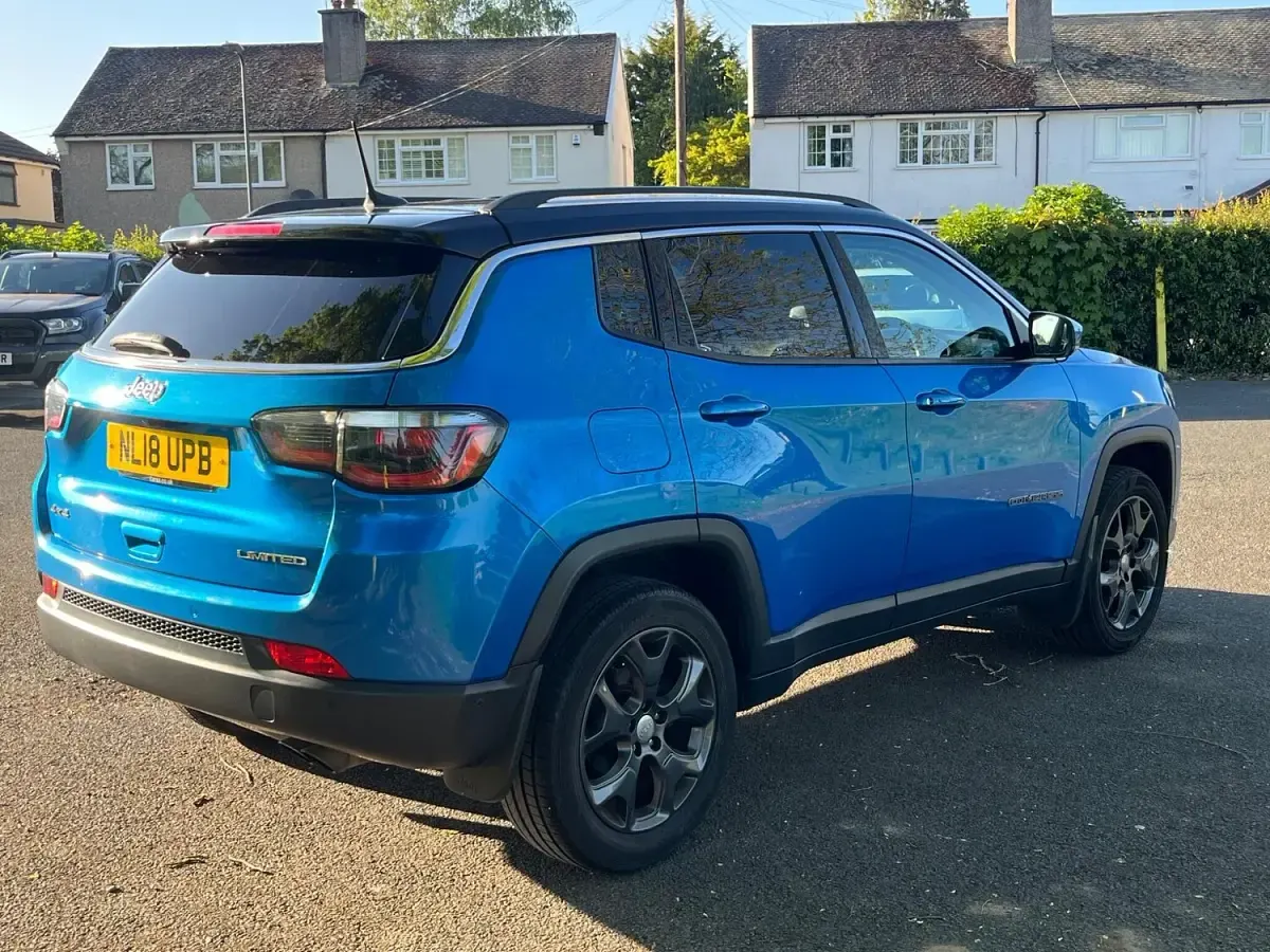 Used Jeep Compass Limited 170 HP (125 kW) 2018 Blue/black SUV