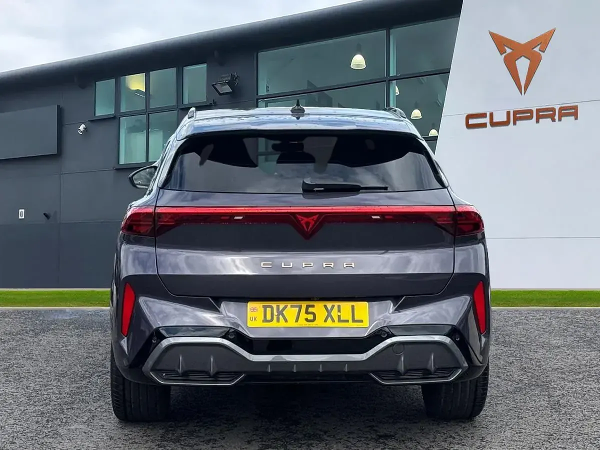 Used Cupra Terramar 150 HP (110 kW) 2025 Mauve/purple SUV