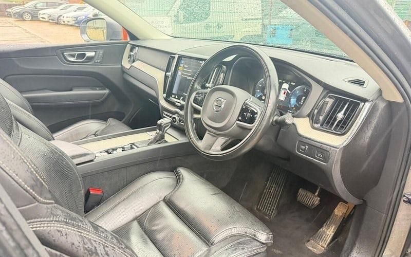 Used Volvo XC60 Inscription 235 HP (172 kW) 2019 Grey SUV